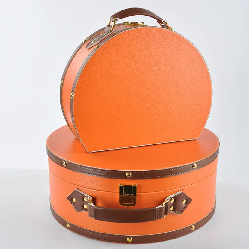 Vintage Locking Train Case for Cosmetics Storage Hat Carry Case