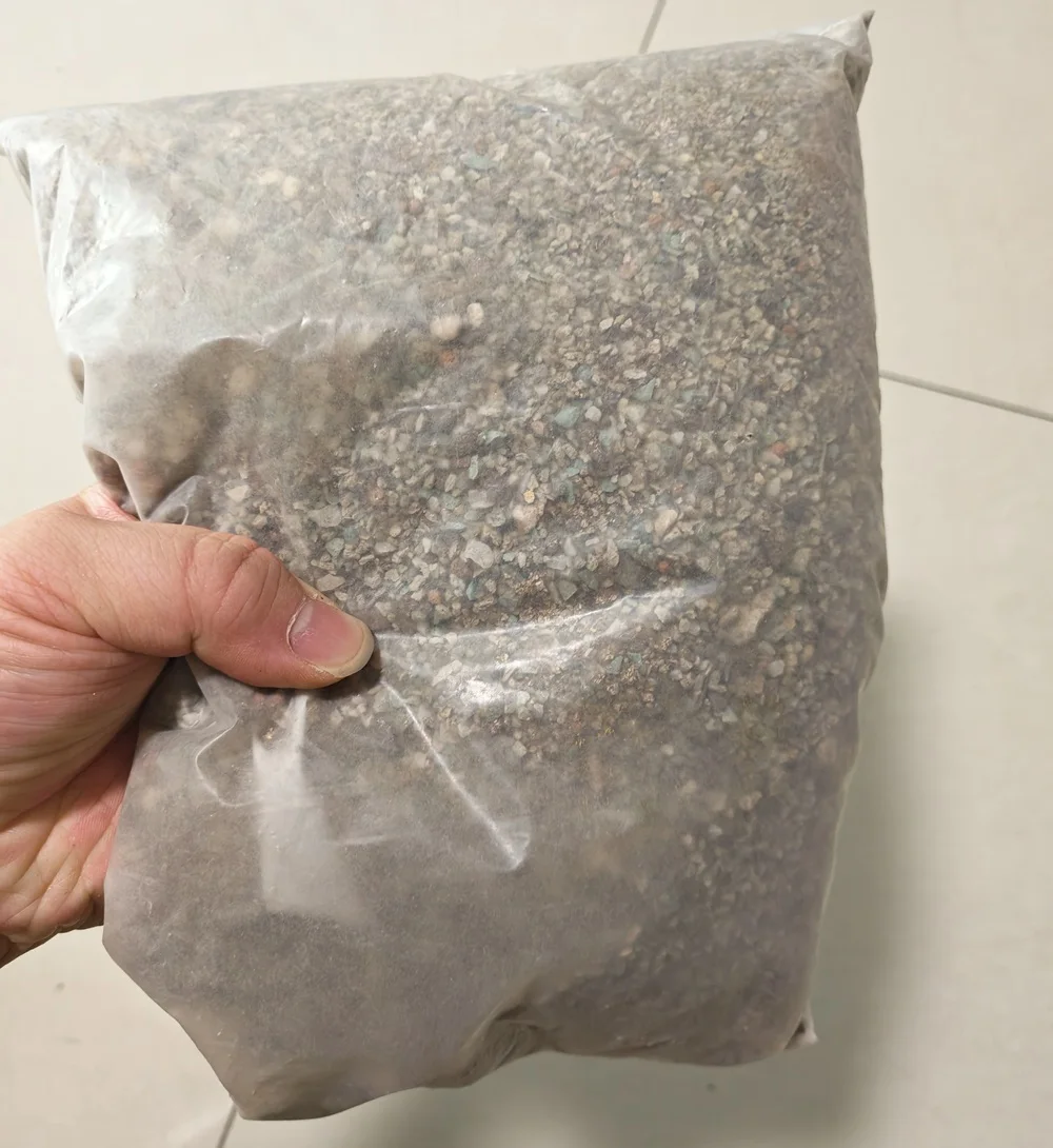 2L Plant material succulent soil granular mixed planting nutrient soil include plant ash Volcanic soil peat