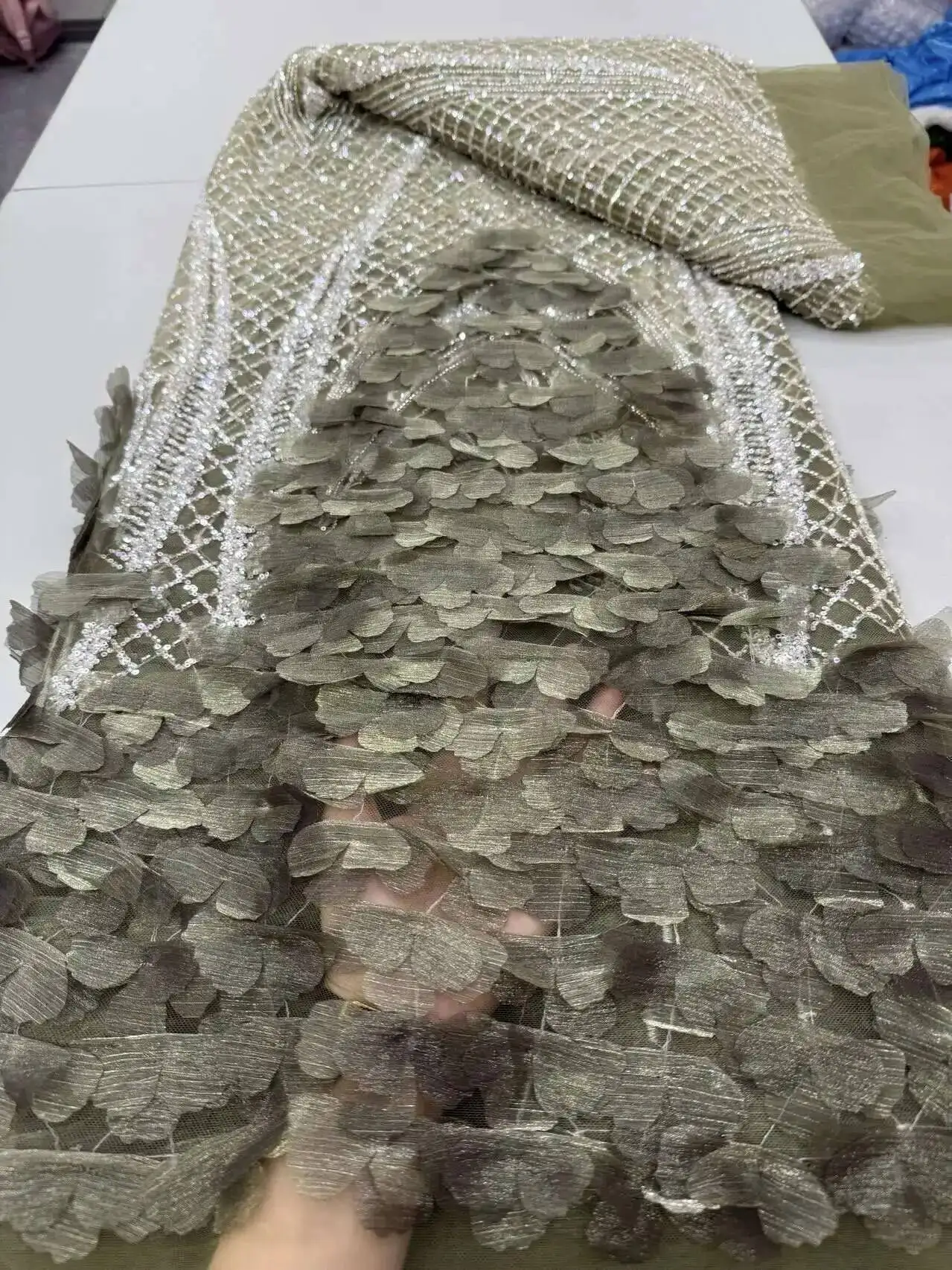 

5 Yards African 3D Flower Beads Lace Fabric 2025 High Quality French Nigerian Embroidery Tulle Fabric For Wedding Dress Sewing