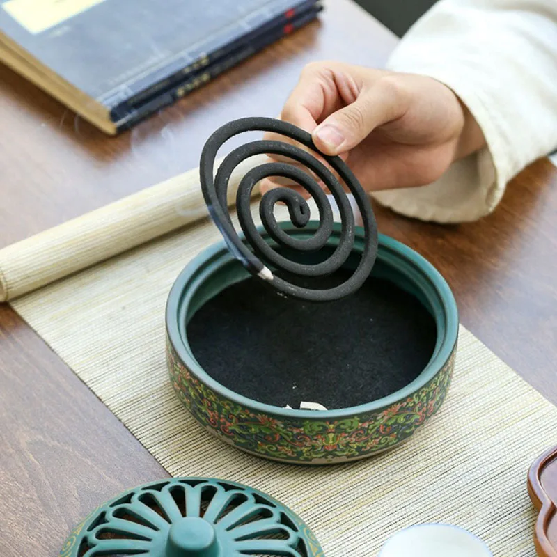

Large Ceramic Mosquito Coil Burner with Lid for Home Air Purification and Multi-Functional Incense Burner