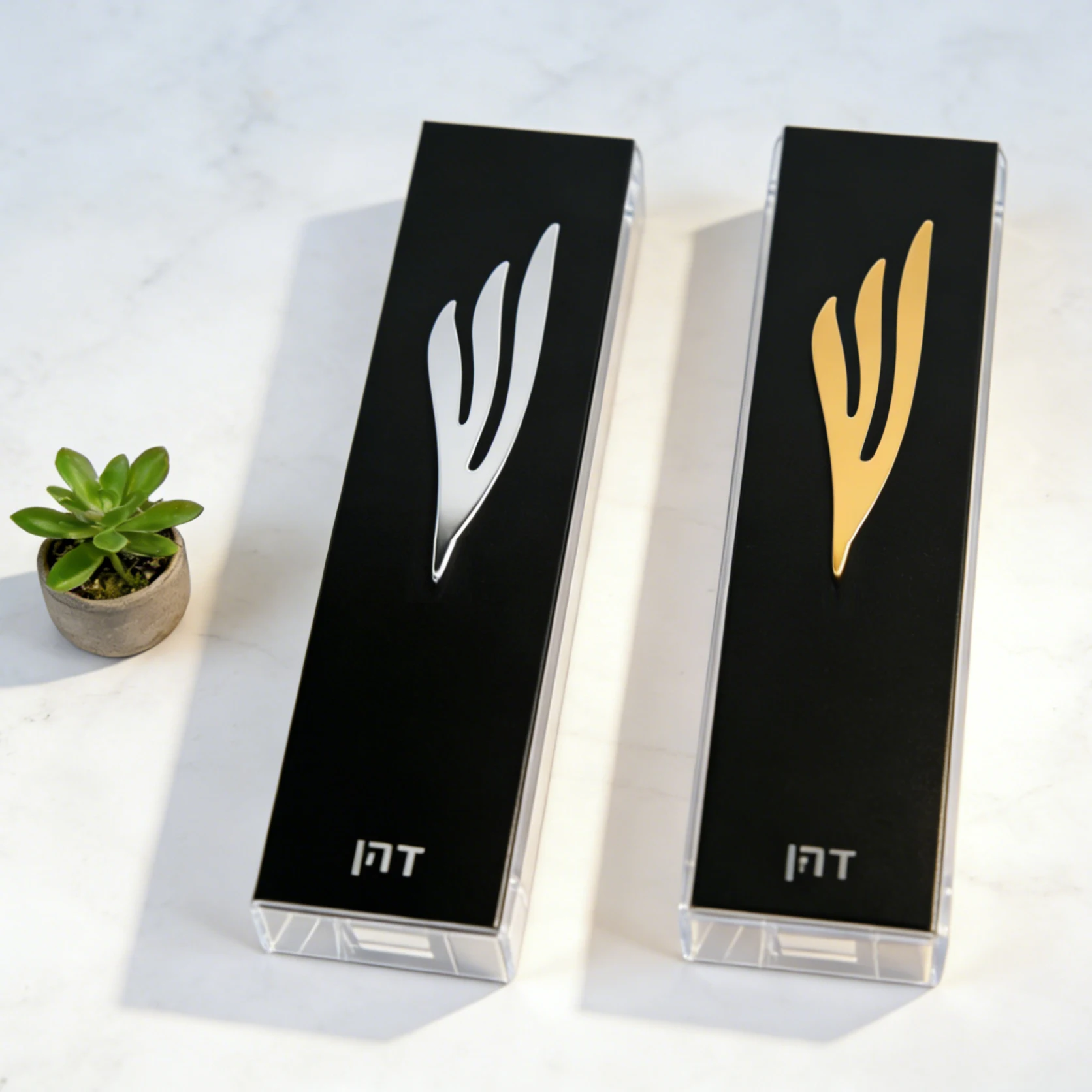 

Customized Family Name Judaica 3D Cut Mezuzah Acrylic Custom Hebrew Mezuzah with Shin Symbol house decor Personalized Gifts