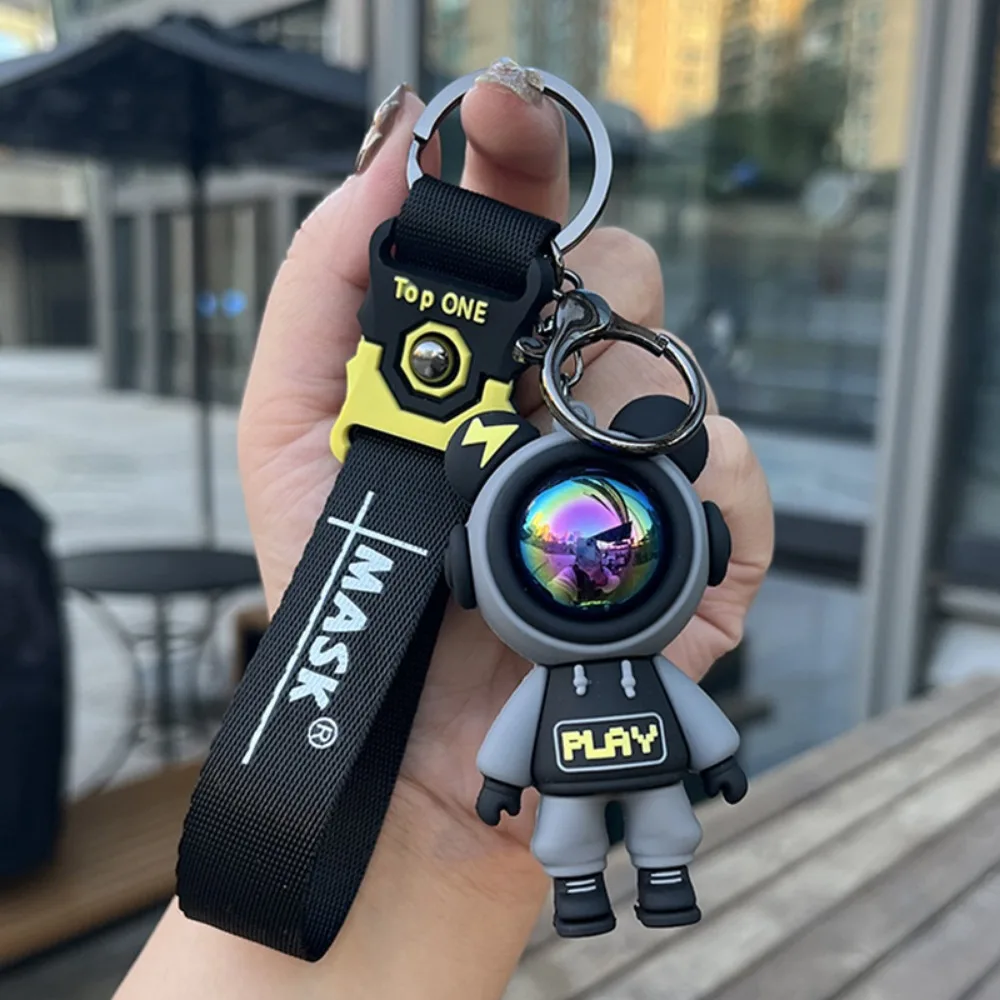 سلسلة مفاتيح دمية دب برق كرتوني ، رائد فضاء لطيف ، قلادة حقيبة للأزواج ، حلقة مفاتيح السيارة ، سحر حقيبة إبداعية ، هدية