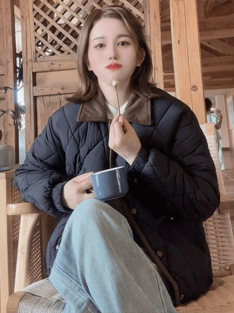 

Корейская короткая стеганая хлопковая куртка для женщин: модное теплое пальто с цветовыми блоками и ромбовидным узором, воротник-стойка, для осени и зимы