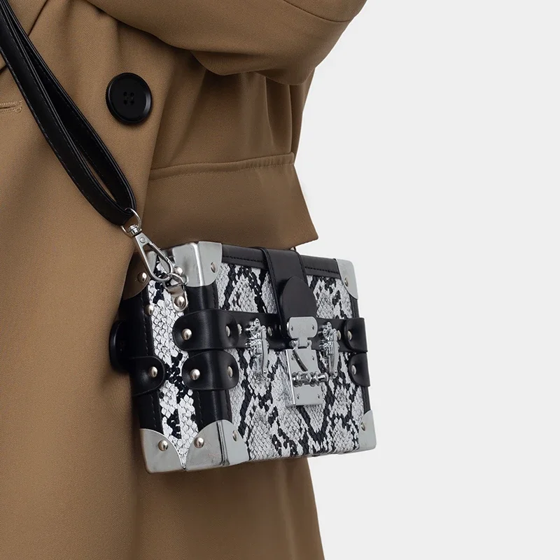 

Fashionable Women's Leather Shoulder Bag Elegant Classic Designer Handbag Luxury Crossbody Tote For Modern Style