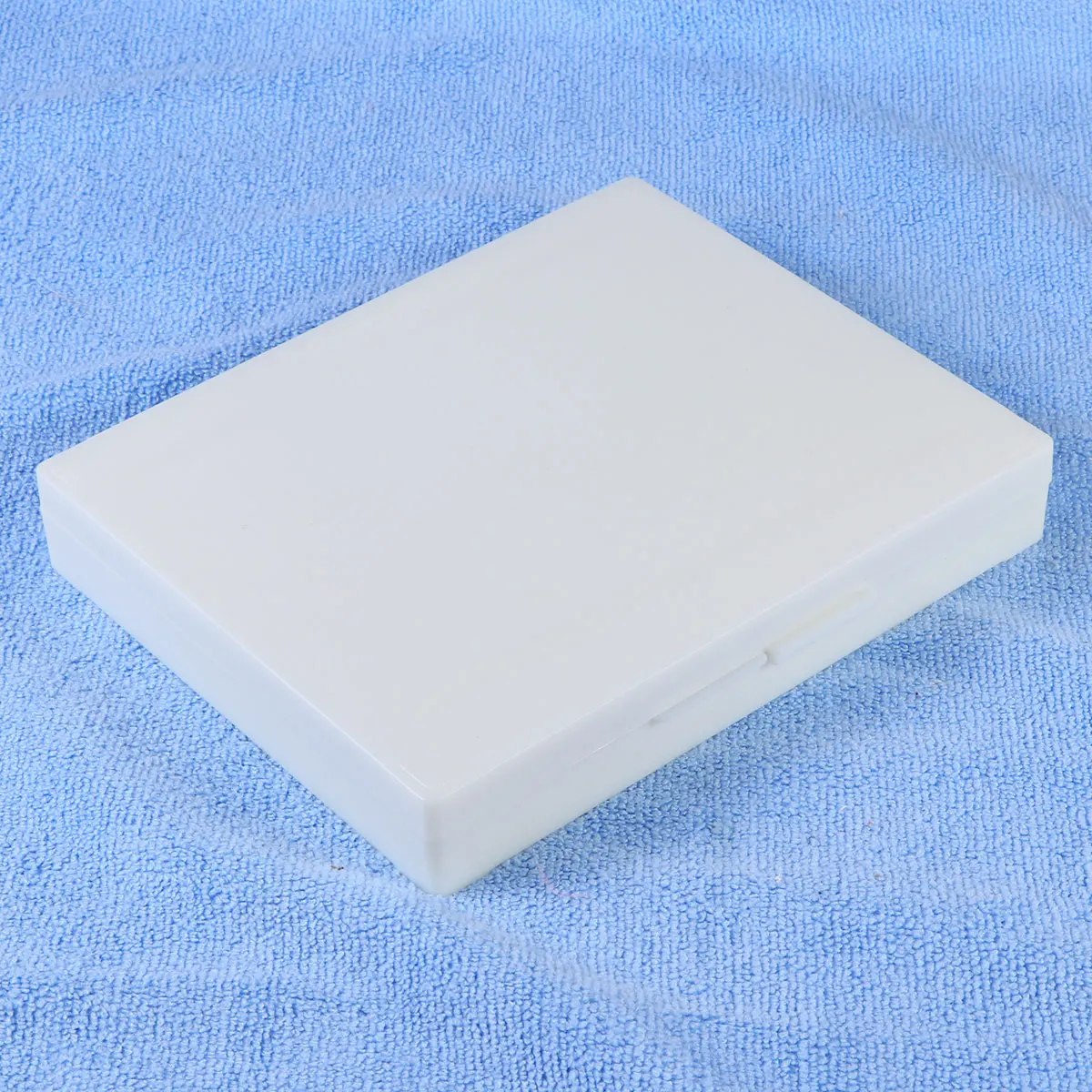 

Professional Microscope Slide Storage Box With Numbered Slots Top-Hinged Lid Clasp Secure Capacity For
