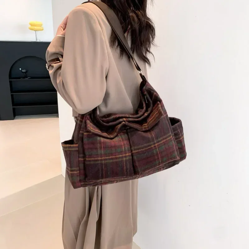 Plaid Colorblock Fashion Woolen Shoulder Bag Large Capacity Casual Tote Handbag 2024 Hot Sale Bags for Women Bolsas Femininas