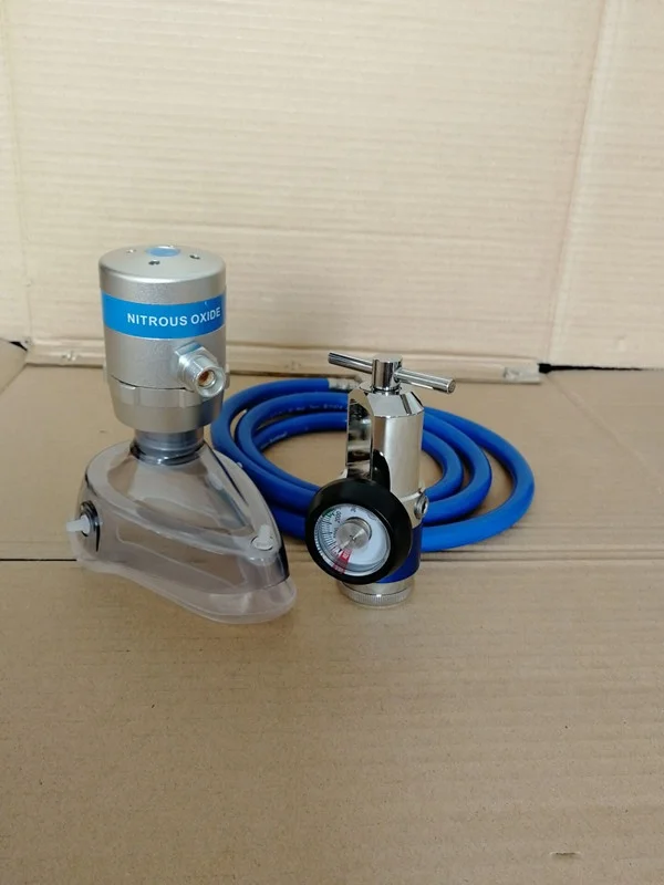 demand valve with MINI brass Click type regulator and 1.5m hose tube with connector