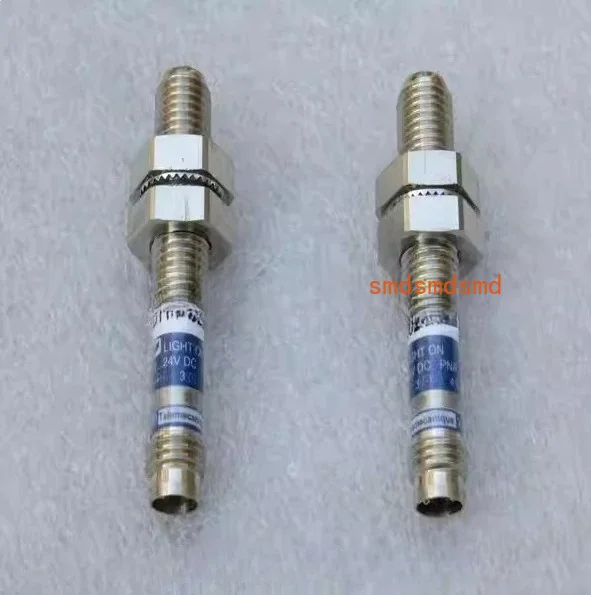 1pcs sensor XUAH0515S stock XUA-H0515S