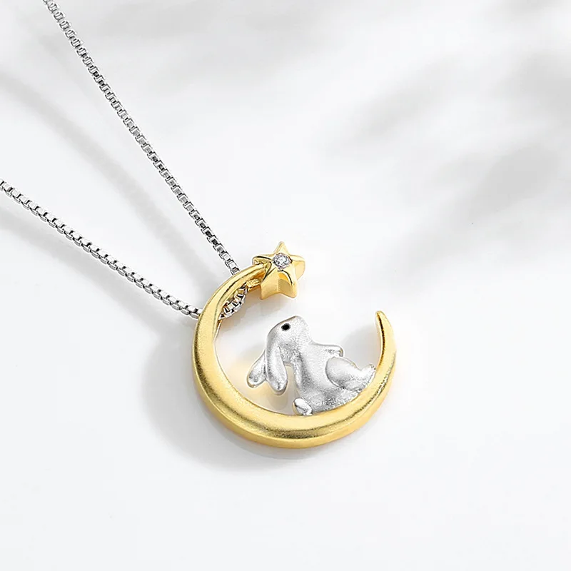 Foydjew New Fashion Cute Moon Rabbit Pendant Necklaces Clavicle Chain Women Creative Design Bunny Animal Jewelry Birthday Gifts