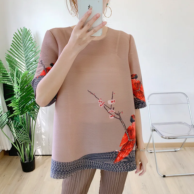 

Pleated Women's T-shirt 2022 New Summer Elegant Temperament Short Sleeved Top Loose Large Print Small Shirt