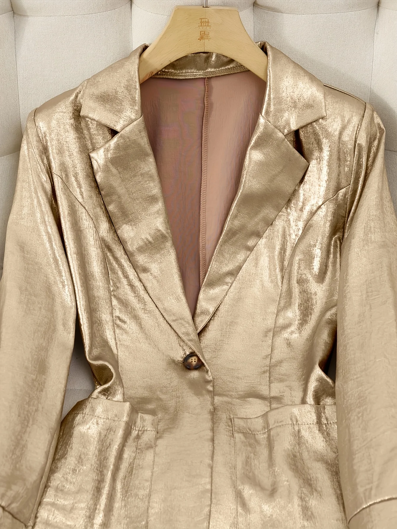 بدلة نسائية ذات طية صدر السترة المعدنية وجيب بزر واحد وسترة أنيقة وبنطلون مستقيم، مناسبة للتنقل والمكتب والتجميع #3