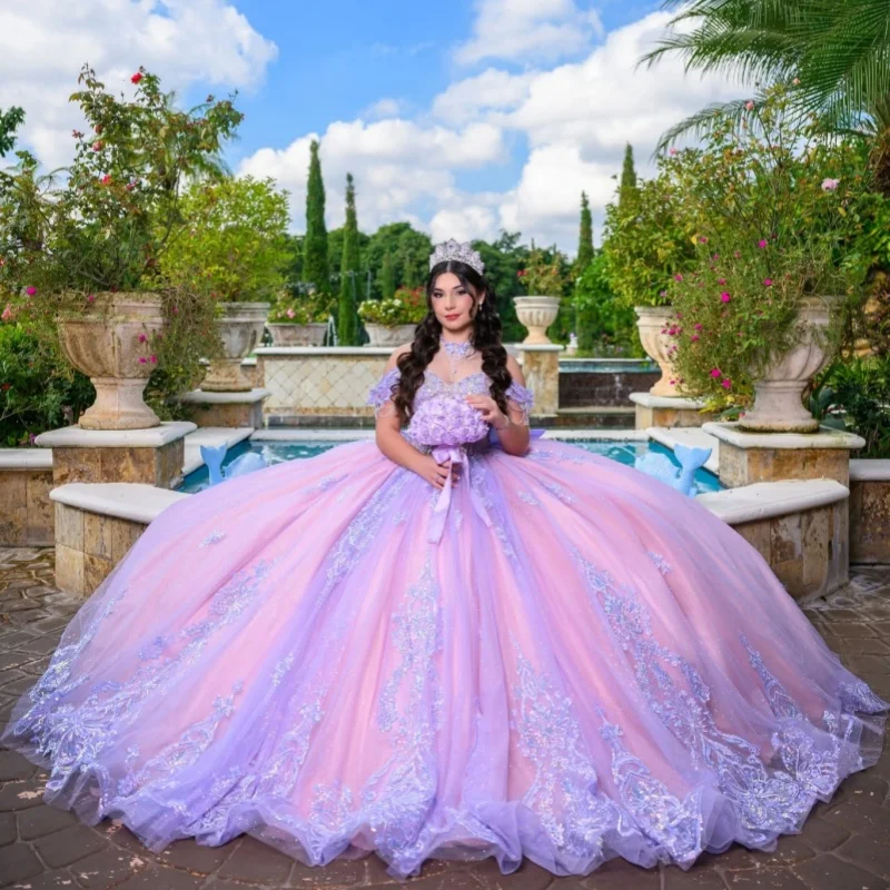 

Lavender Quinceanera Dresses Off the Shoulder Glitter Crystal Decal Beading Long tail Bow Vestidoe 15 Quinceanera Customize