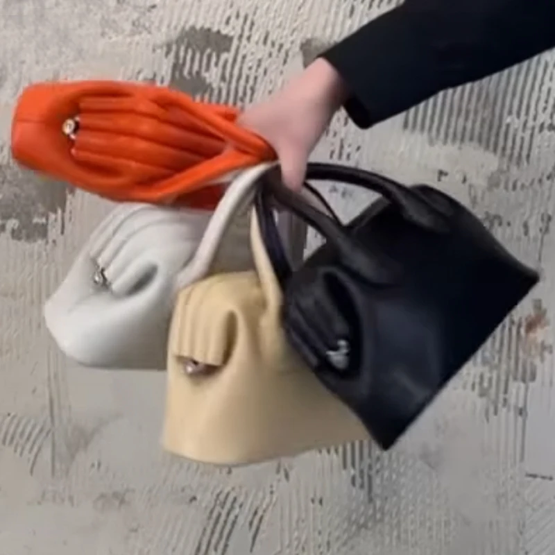 

Высококачественная текстура Fi Design Сумка через плечо Boston Новая осенне-зимняя модная женская сумка Прочный кошелек из синтетической кожи