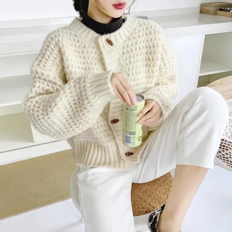 

2025 Loose Twist Top Autumn Winter Vintage Women Cardigan Female Temperament Knitted Sweaters