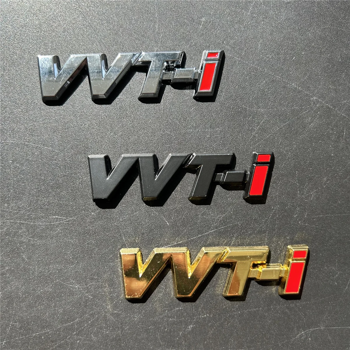 Car Sticker VVTi Logo Fender Emblem Auto Side Wing Badge Decal