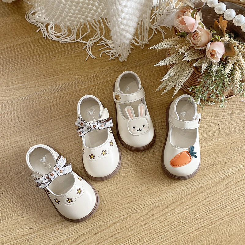 

2026 New Spring Cute Bunny and Carrot Patch Children Casual Shoes for Girls Non-slip Kids Shoes Hook & Loop Breatheable Non-slip