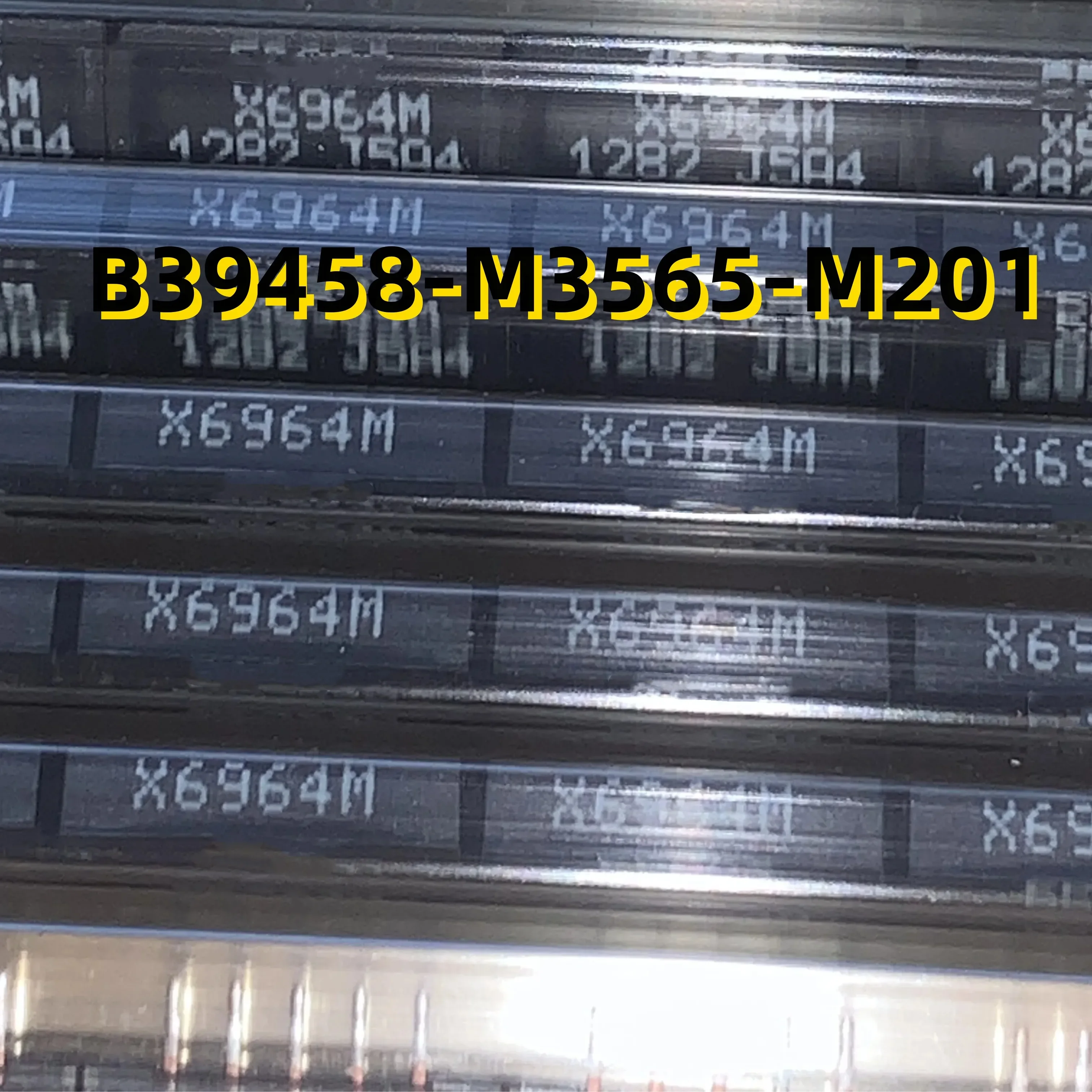 

B39458-M3565-M201