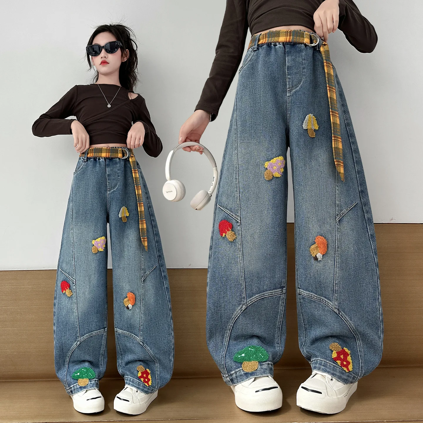 

2025 Autumn New Embroidered Mushroom Scimitar Pants Patchwork Design Foreign Style Versatile Cool