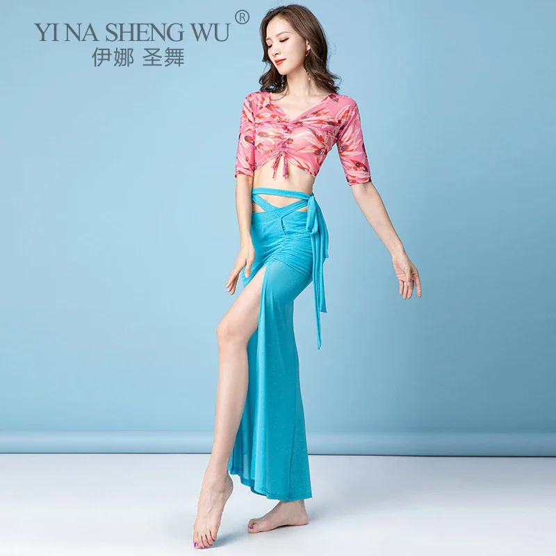 Zestaw do tańca brzucha dla dorosłych kobiet: elegancki, chłodny i oddychający top z nadrukiem, długa spódnica, profesjonalna odzież do występów tanecznych.