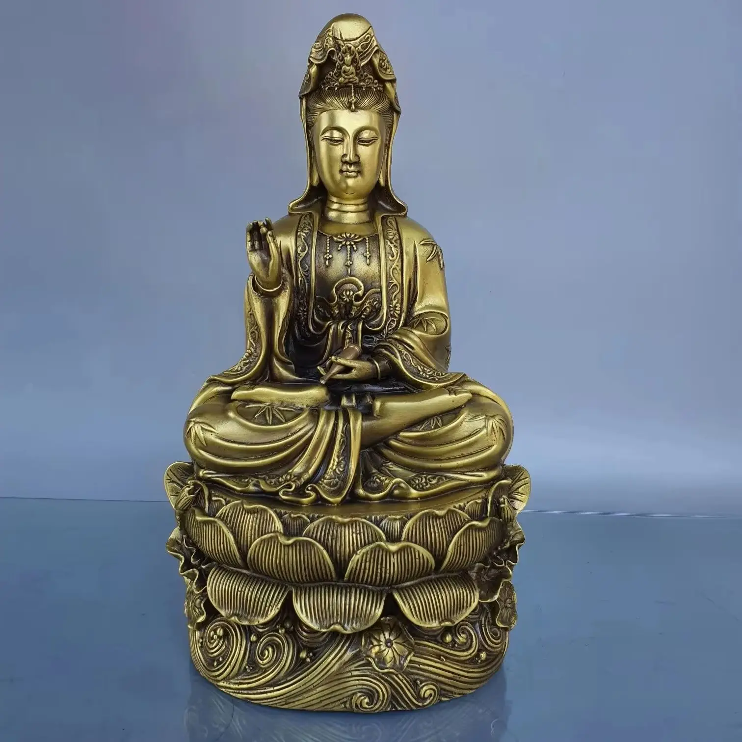 

15"Tibetan Temple Collection Old Brass Guanyin Bodhisattva Sitting Buddha Lotus Table Worship Hall Town house Exorcism