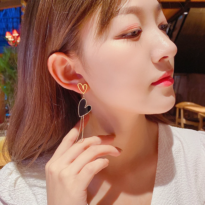 2024 New Fashion Korean Temperament Network Red Fashion Personality Everything Asymmetrical Love Earrings Earrings Female