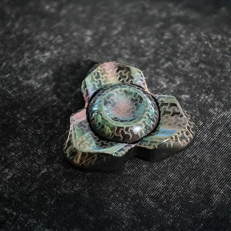 TIER I フェザースピナー 3 層フィジェットスピナー EDC ストレスリリーフおもちゃ