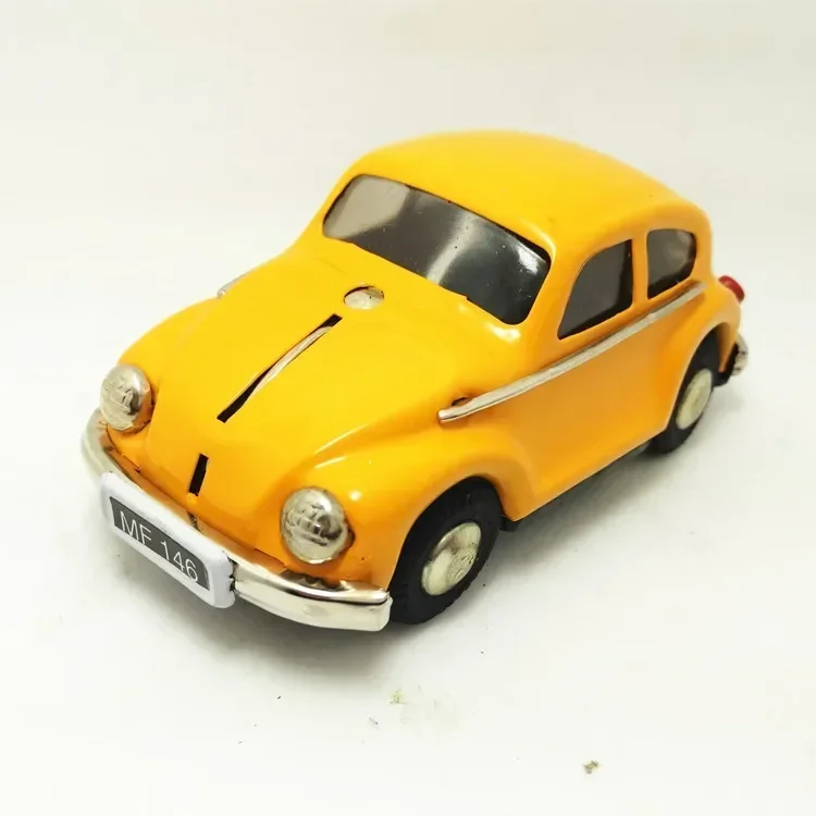 Funny Collection Retro Clockwork Toy Figures Model Kids Gift Wind Up Toy Metal Tin The Beetle Car Mechanical Toy