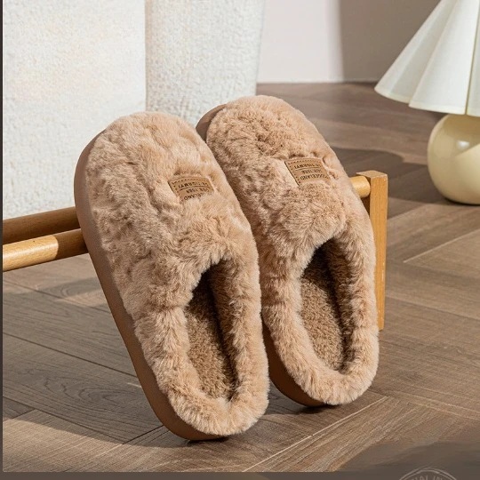 2026 Men's Slippers Winter Home Thick Bottom Plush Warm Outdoor Comfortable Soft Bottom with Plush Cute Cartoon Cotton Slippers