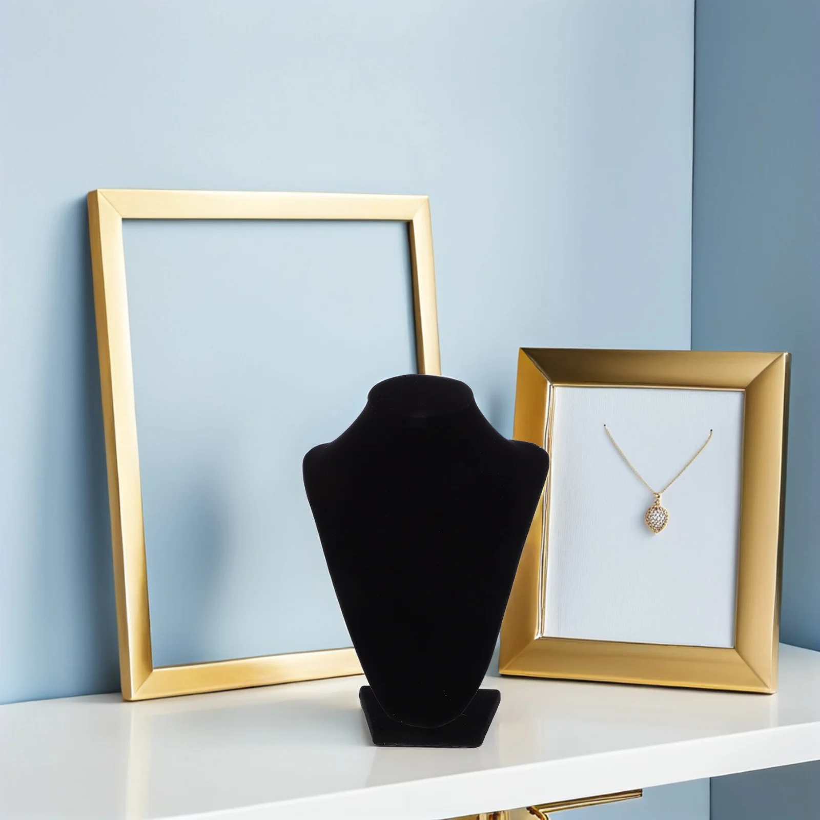 

Jewelry Display Stand Necklace Mannequin Bust 9.82x7.07x5.89 Inch Red Elegant Necklace Holder Display for Selling Jewelry Show