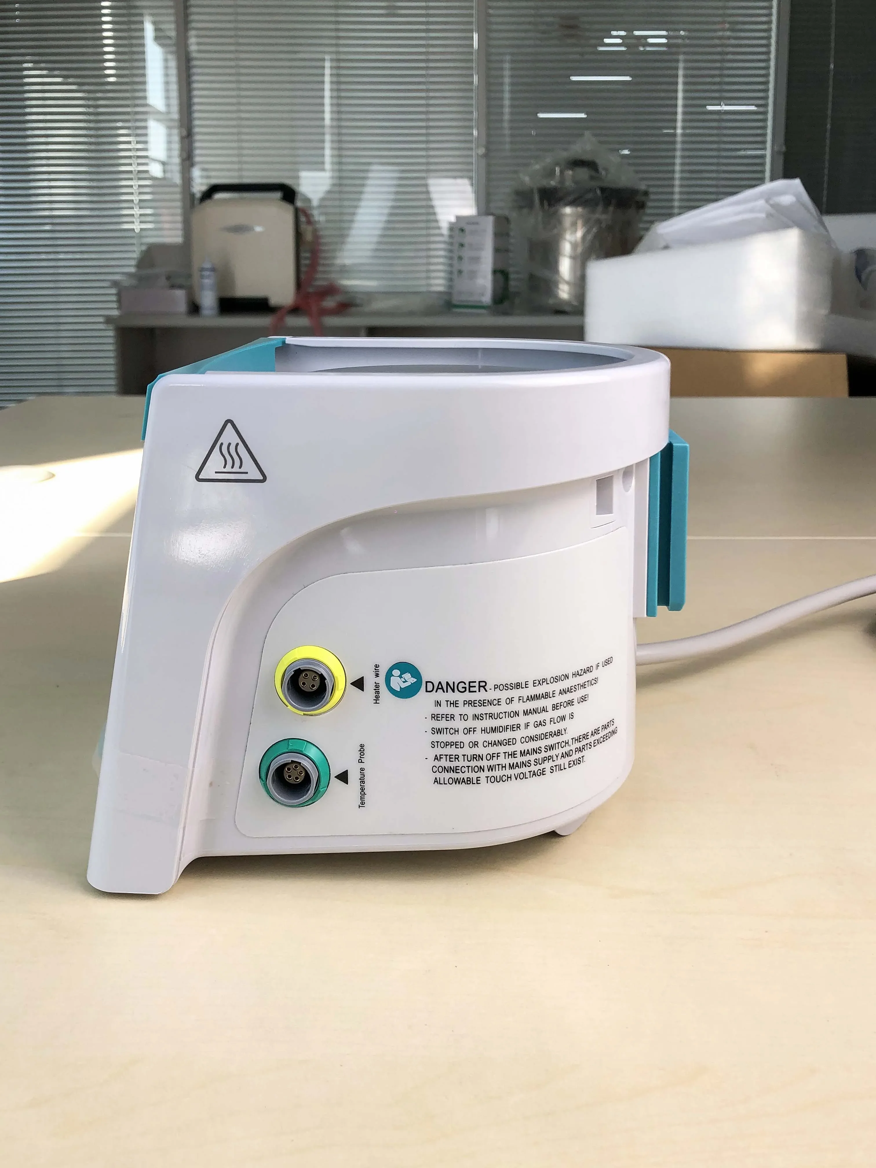 Medical SH530 Controlled Respiratory Humidifier For Mechanical Ventilation Or High Flow Oxygen Therapy