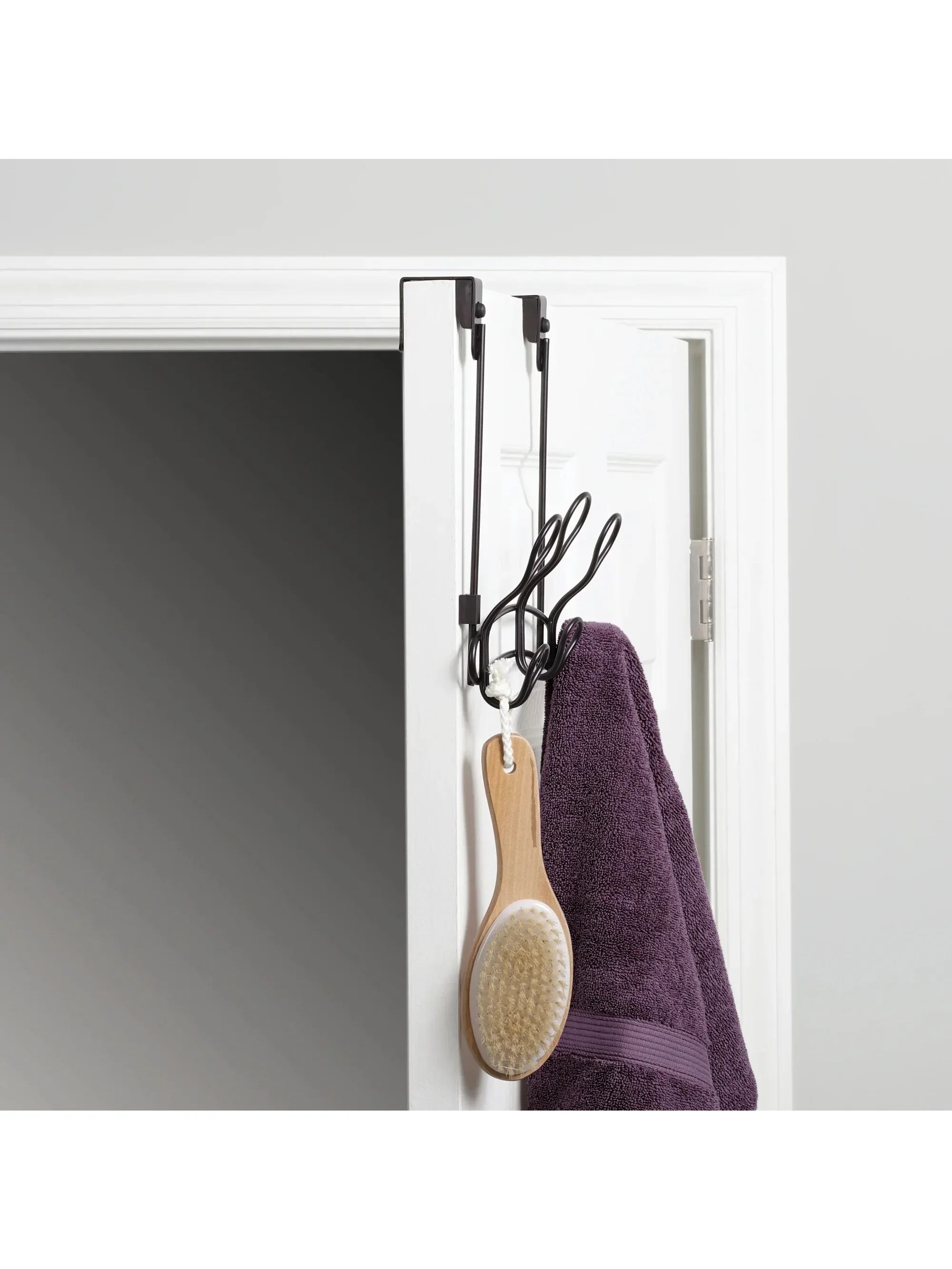 رف معدني ذو 3 خطافات فوق الباب من SnugFit - لمسة نهائية برونزية مفروكة بالزيت، للمناشف والأردية والملابس