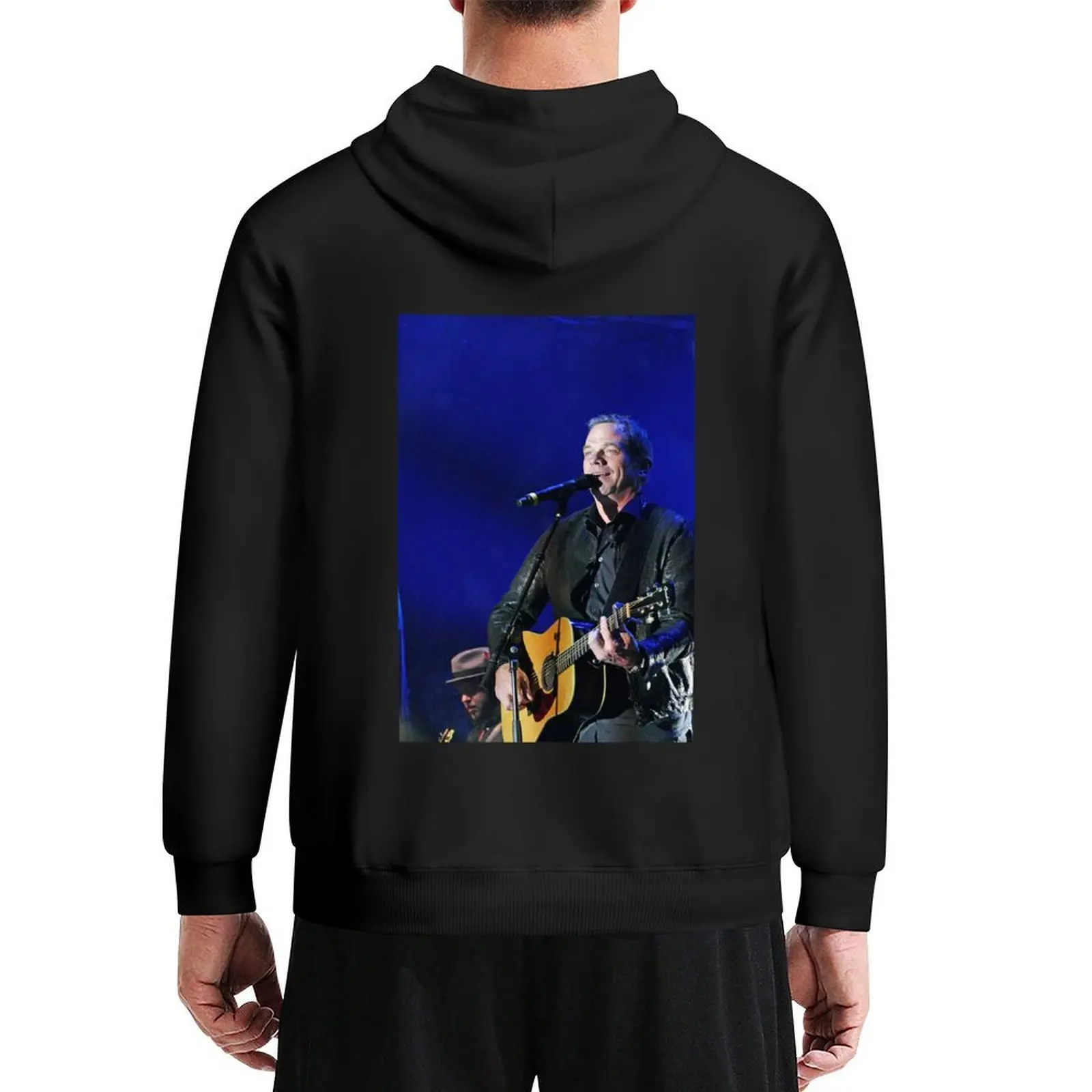 

r780/ New Finition 2021: GAROU Singer new 3 (c)(h) expressive photos ! Olao-Olavia by Okaio Créations Hoodie