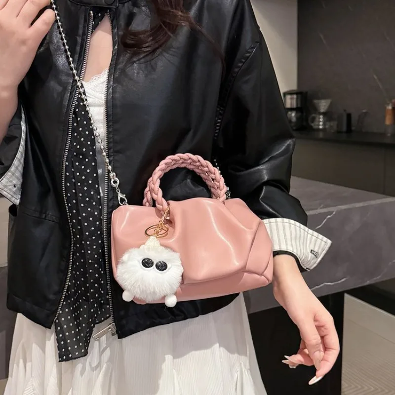 

Exquisite High End Messenger Bag Ladies Soft Leather Vintage Simple Design Elegant Daily Commute Bag