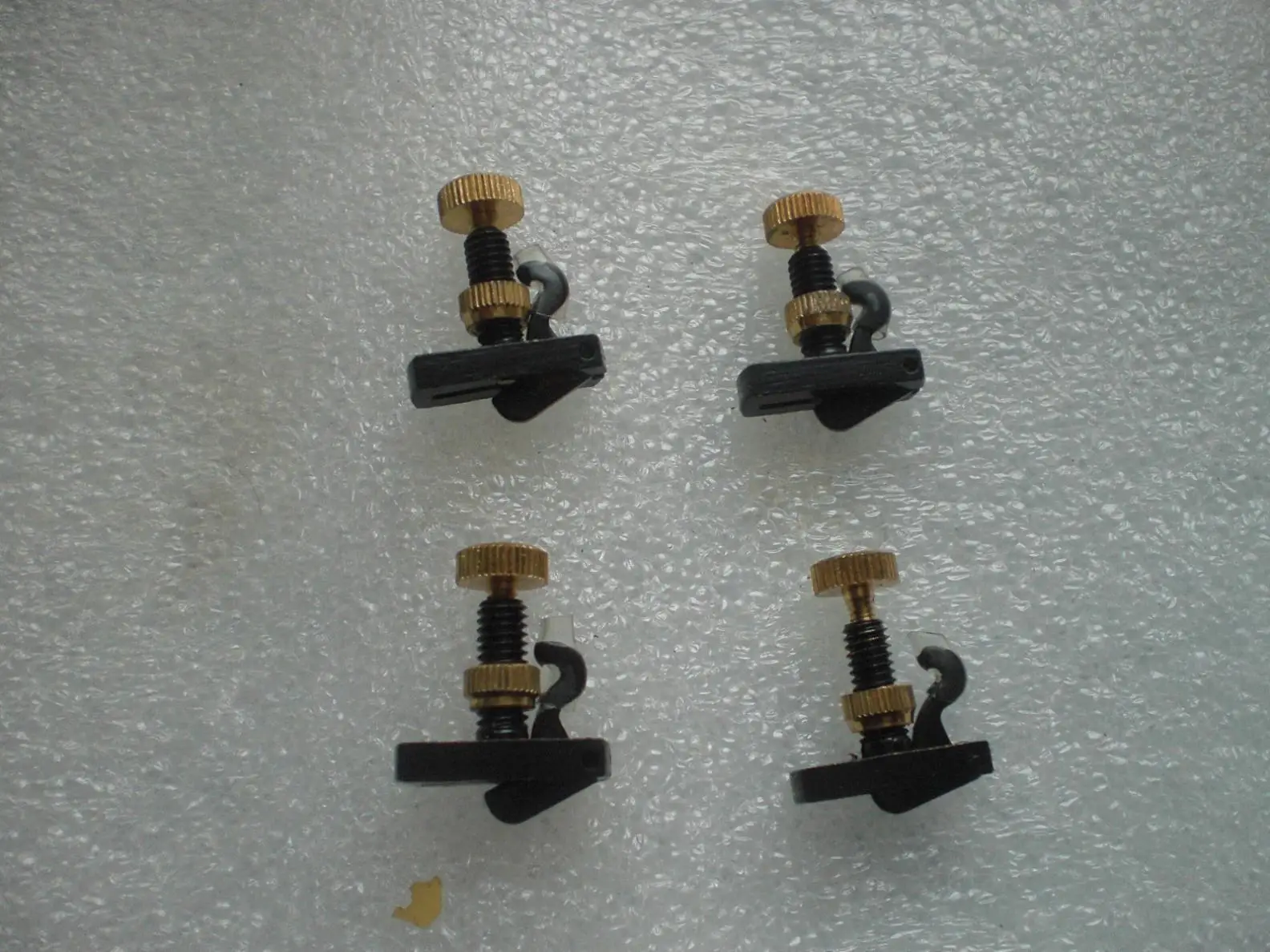 

20 PCs Brand New Quality British Hill Style Black and Gold Color Violin Fine Tuner 3/4 To 4/4