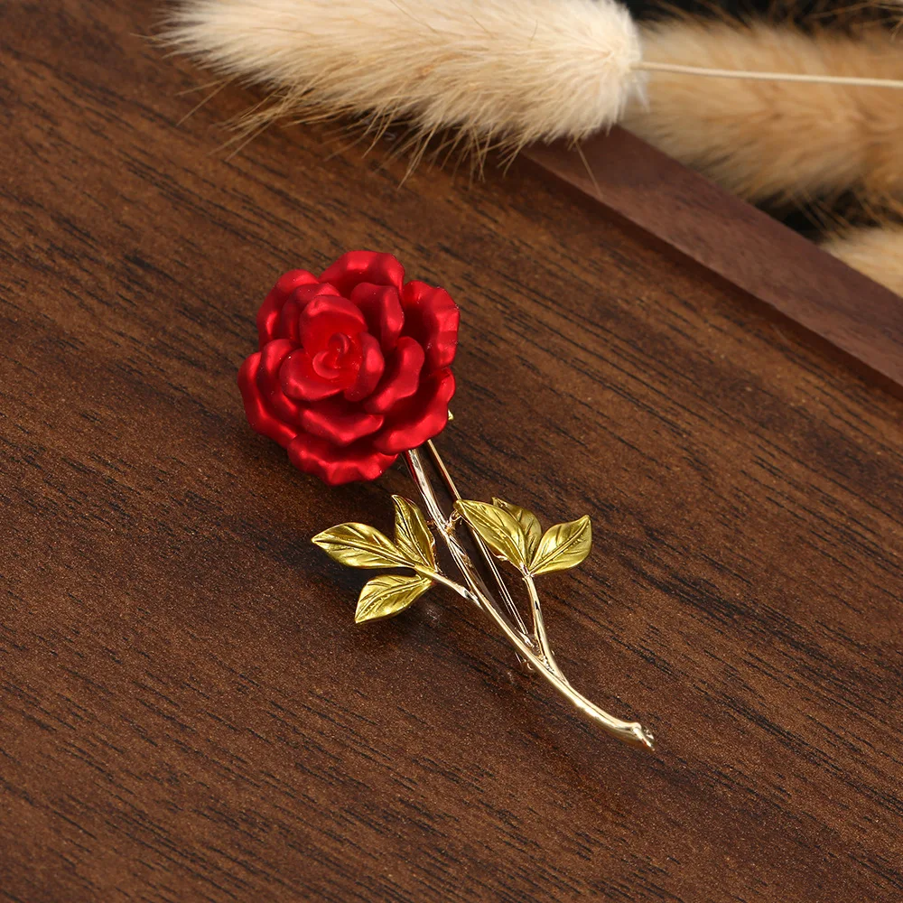 Sweet Flower Shape Lapel Pin Inlaid Shiny Rhinestones Brooches All-match Versatile Corsage Accessories Brooches for Women
