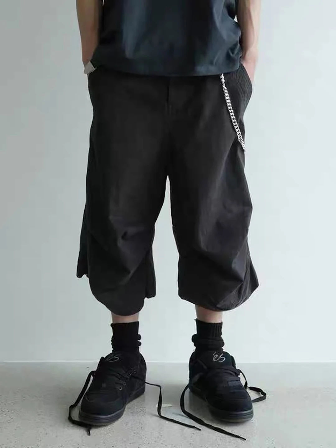 Loose Men's 7/8 Pants with Knee Pleats And 3D Tailoring Cotton Casual Shorts Wide Knife Fold Design Comfortable Summer Shorts