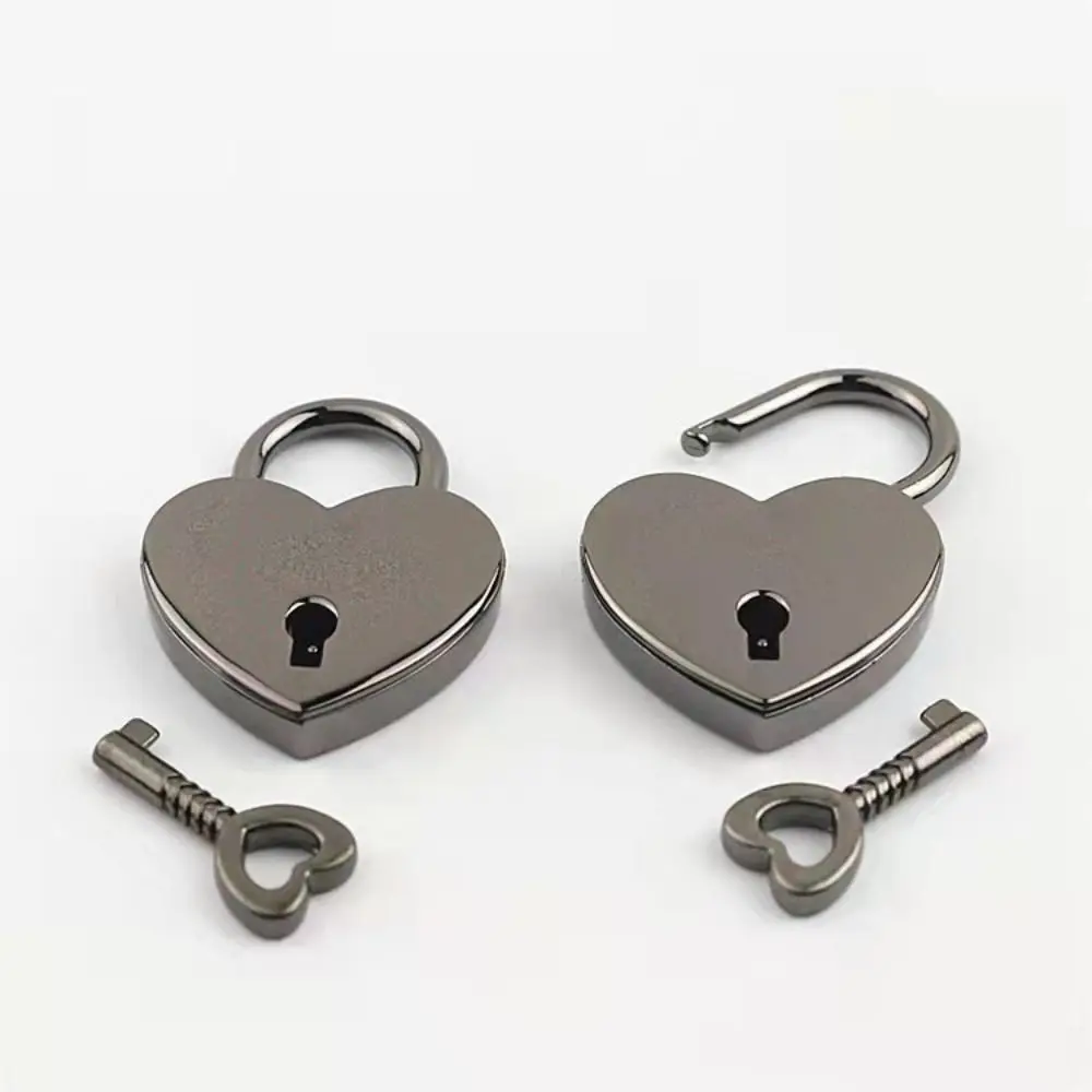 1 Pcs Heart Shape Vintage Metal Mini Padlock Bag Suitcase Luggage Box Key Lock With Key