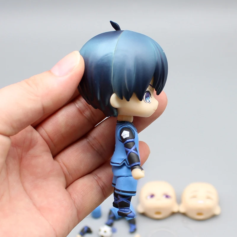 12Cm Blauw Slot Isagi Yoichi Schattige Editie Anime Actiefiguurmodel Standbeeld Collectie Desktop Decoratie Ornament Speelgoed Jongens Cadeau