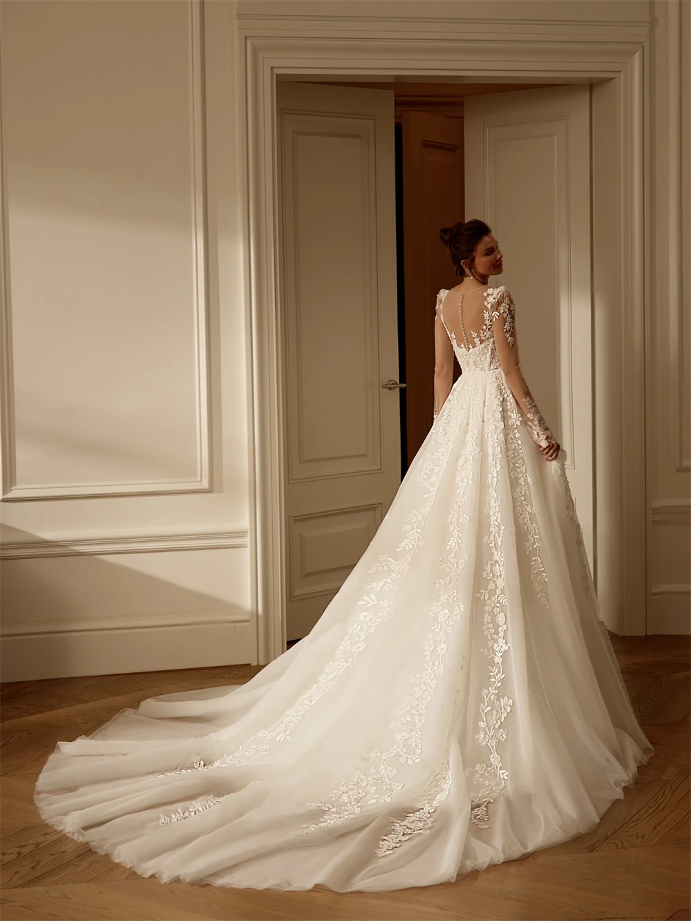 

Customized Boho White Organza Wedding Dress Formal V-neck Long Sleeves Bridal Gowns Soft A-Line Court Train Vestido De Novia