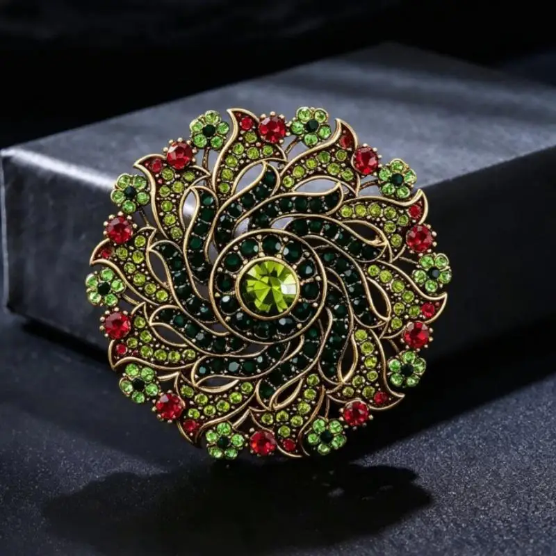 Vintage Antique Bronze Brooch Sparkling Green Rhinestone Floral Design For Wedding Evening Party Daily Outfits Decoration