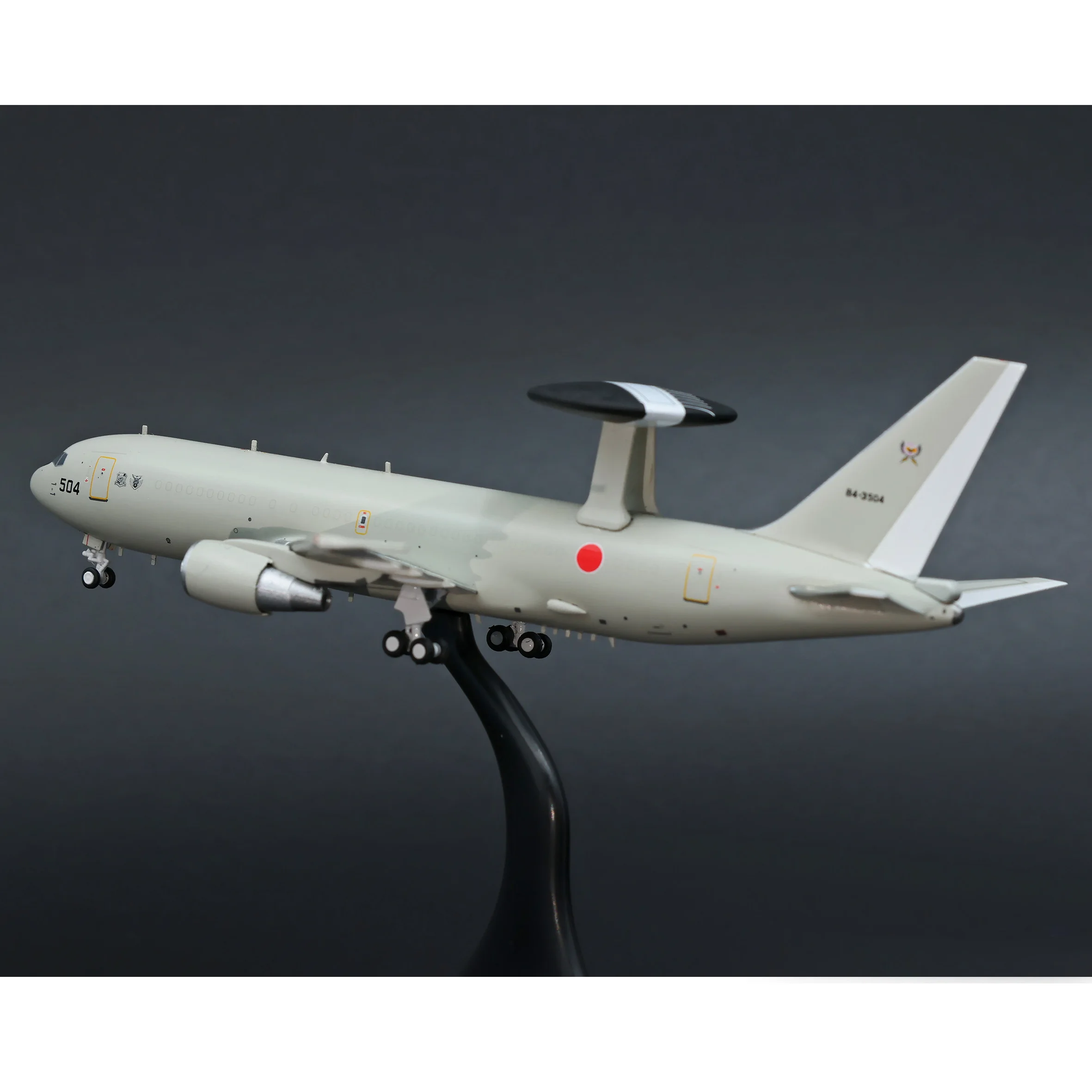 1/400 PM Japanese E-767 early warning aircraft model B767-200 (with armband) static finished model