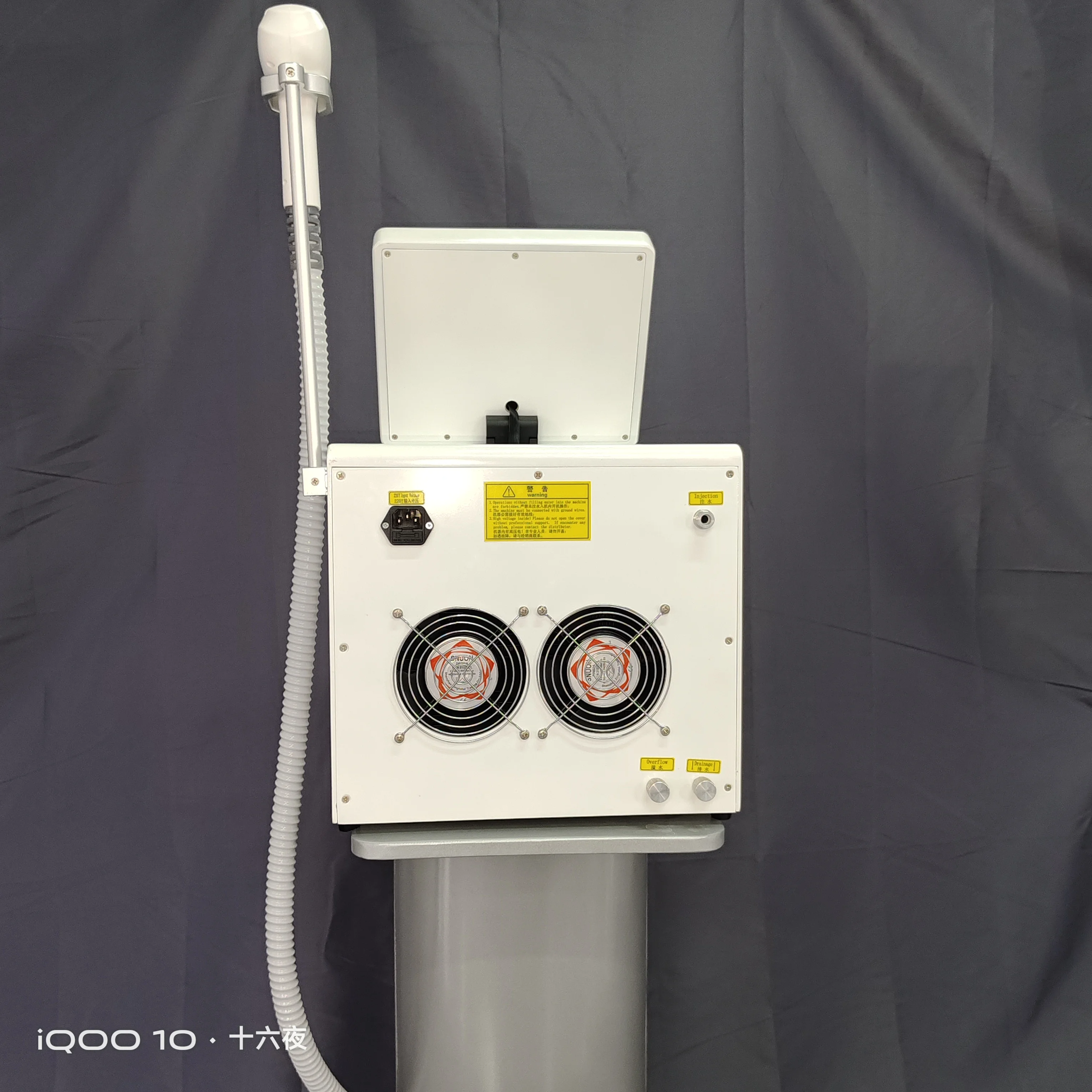 Three Wavelength 755nm 808nm 1064nm 808 Diode Laser Ice Point Cooling Painless Hair Removal Regeneration Machine 3500W.