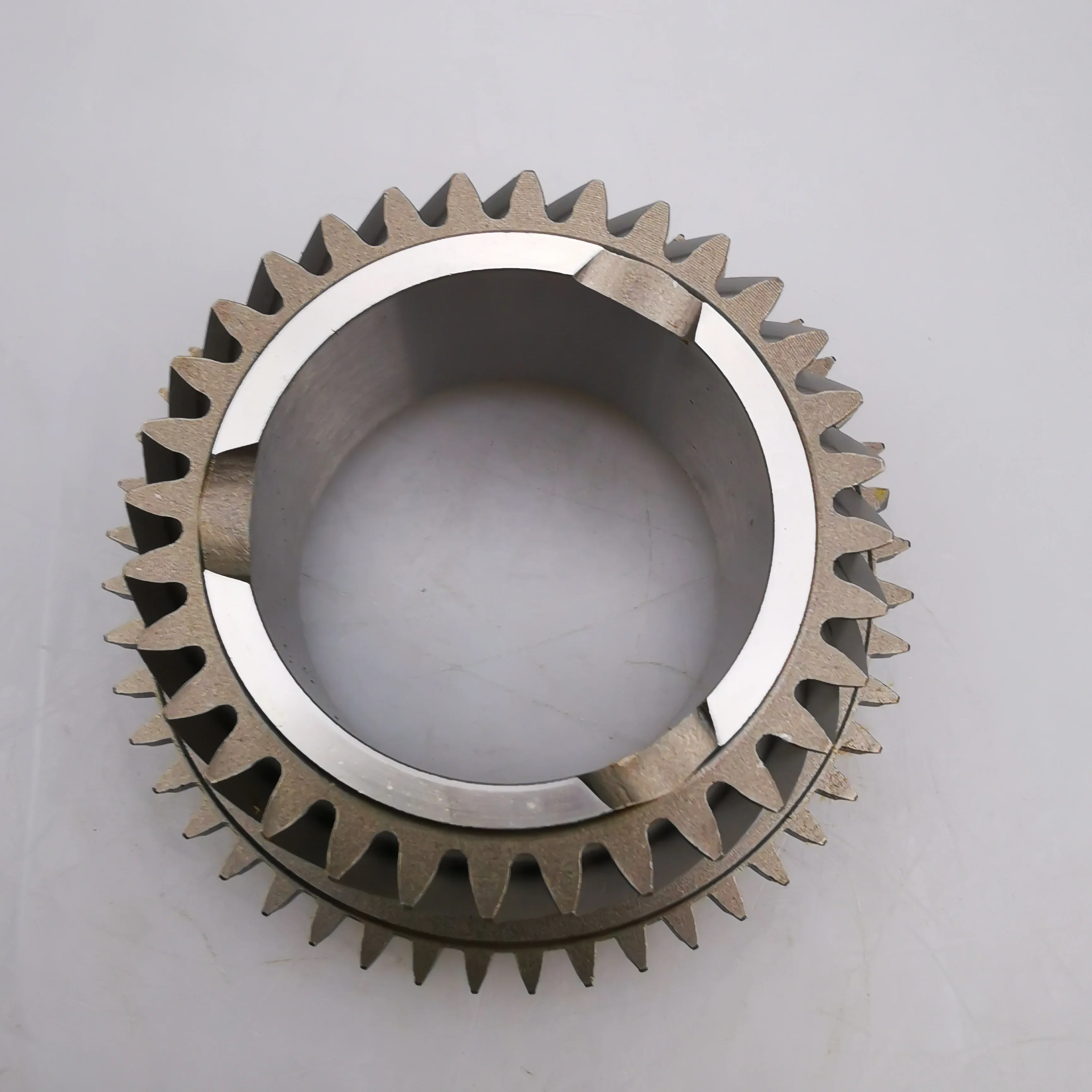 SAIC MAXUS V80 6MT transmission 6 gears