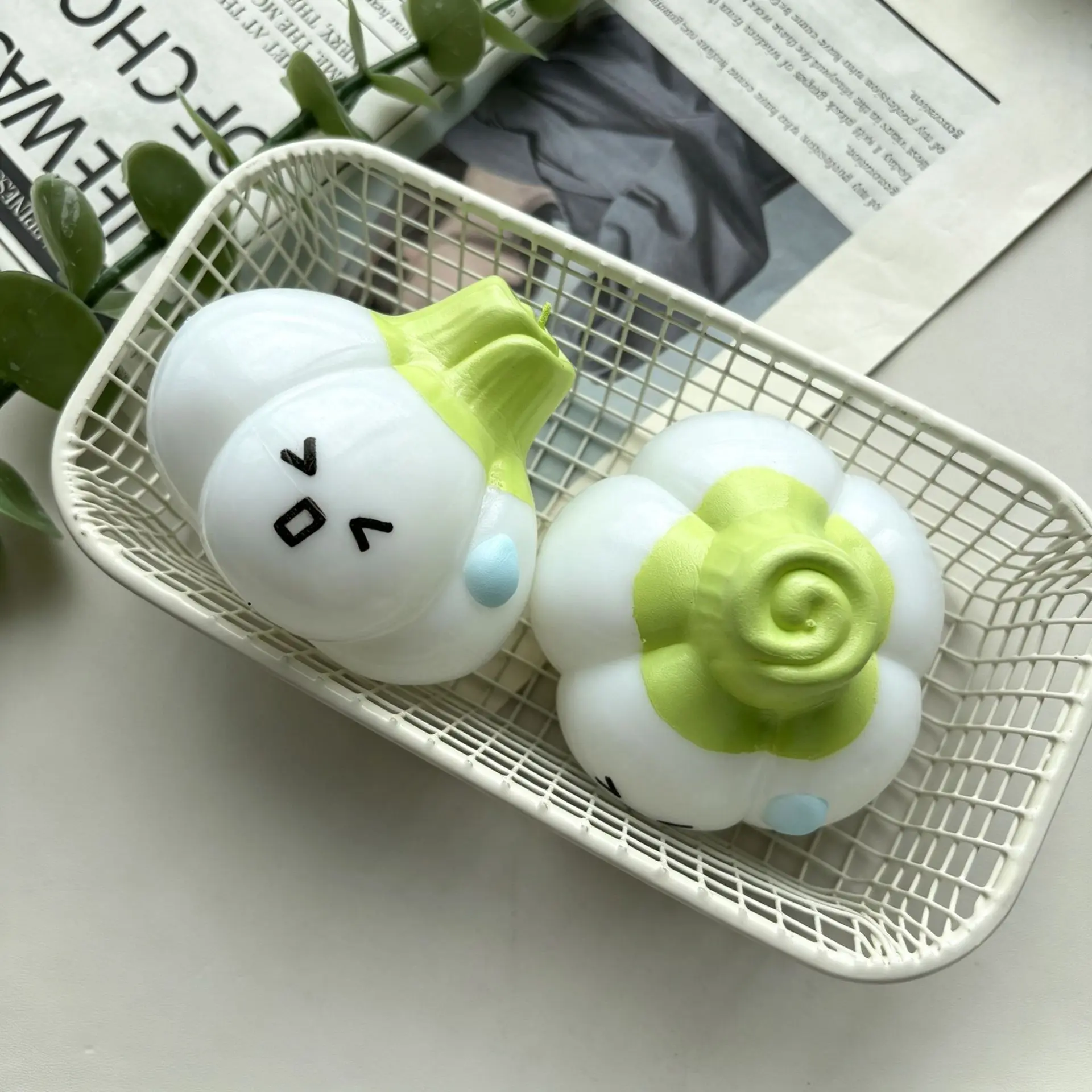 Soft Garlic Face Squishy Hollow Ball DIY Stress Relief Toy Crinkle Ball Handmade Blocks Creative Puzzle Squeeze Toy Material - view 3