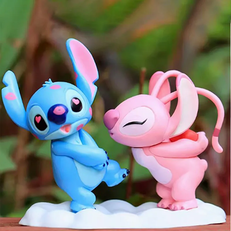 Lilo & Stitch boneka pasangan, Model Pvc buatan tangan Aksesori Otomotif Hari Valentine trendi bermain Ornamen hadiah untuk ulang tahun