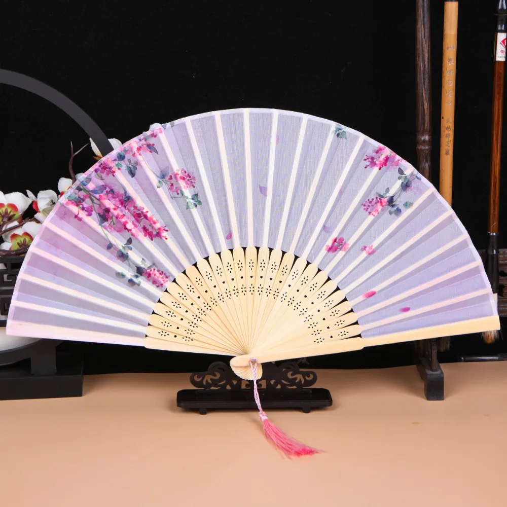 Bamboo Chinese Style Folding Fan Vintage Silk Folding Fan Shank Classical Dance Fan Tassel Elegent Female Hand Fan Home Decor