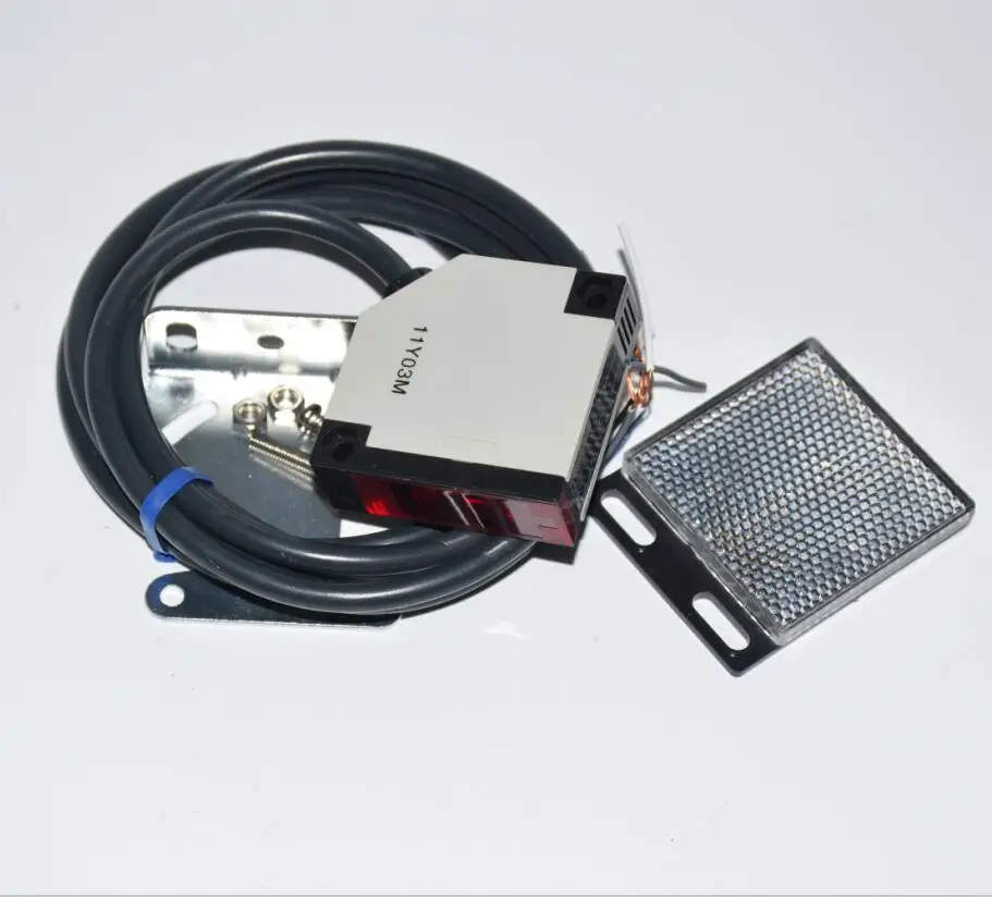 

2 шт. Фотоэлектрический датчик-отражатель (фотоэлемент) для внутренних ворот и дверей, 4 м, с ретрорефлекторным эффектом