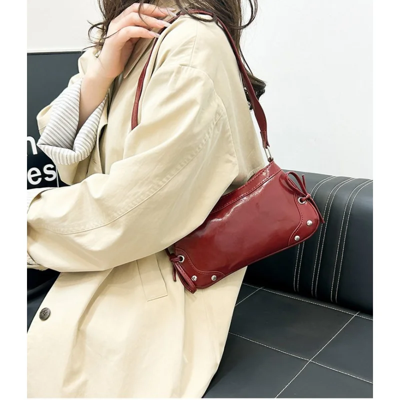 

Stylish Leather Crossbody Bag For Women Luxury Brand Famous Designer Classic Elegant Handbag With Adjustable Strap