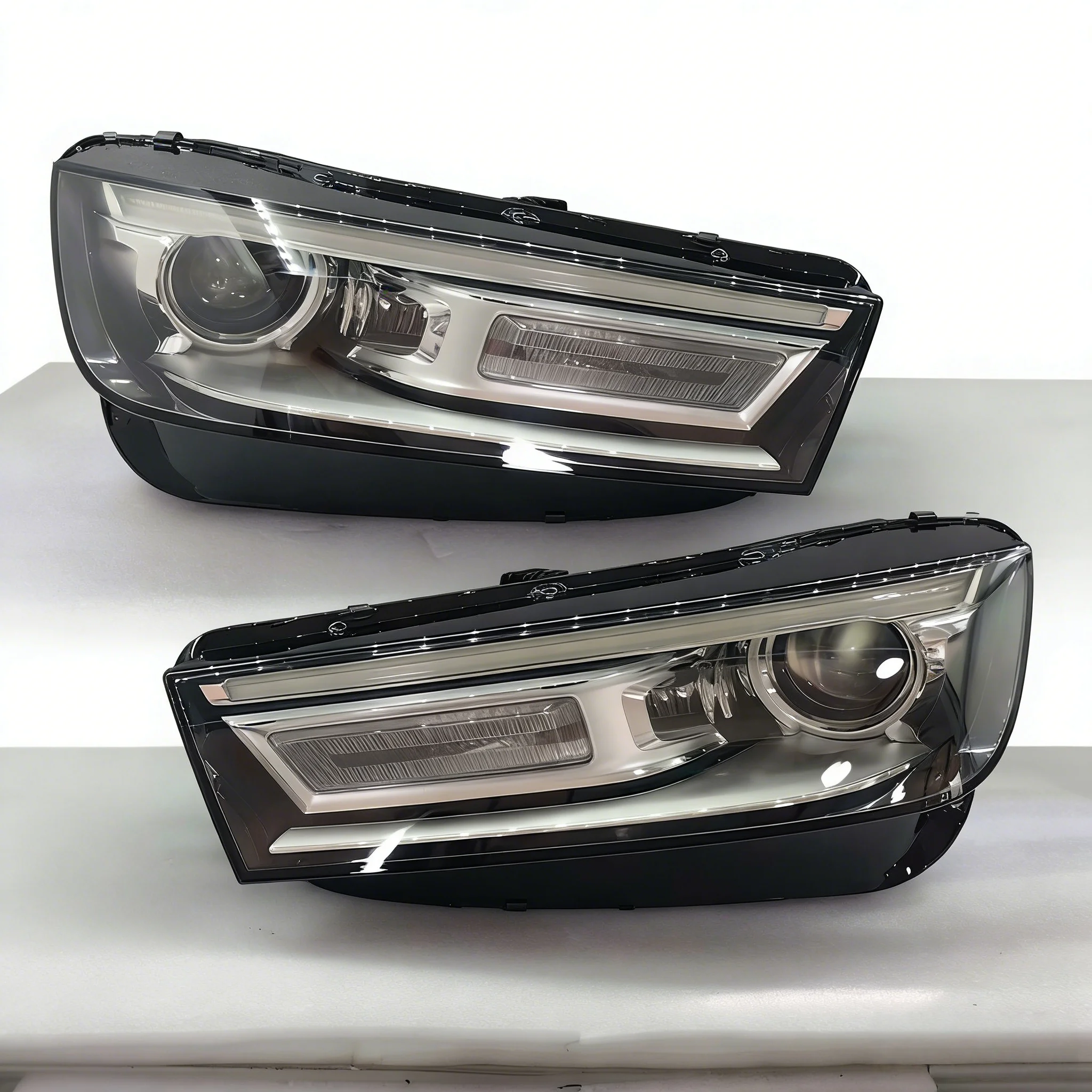 

For Audi Q5L 2018-2020 Original Low Configuration LED DRL Xenon Lens Headlight Assembly Auto Accessories