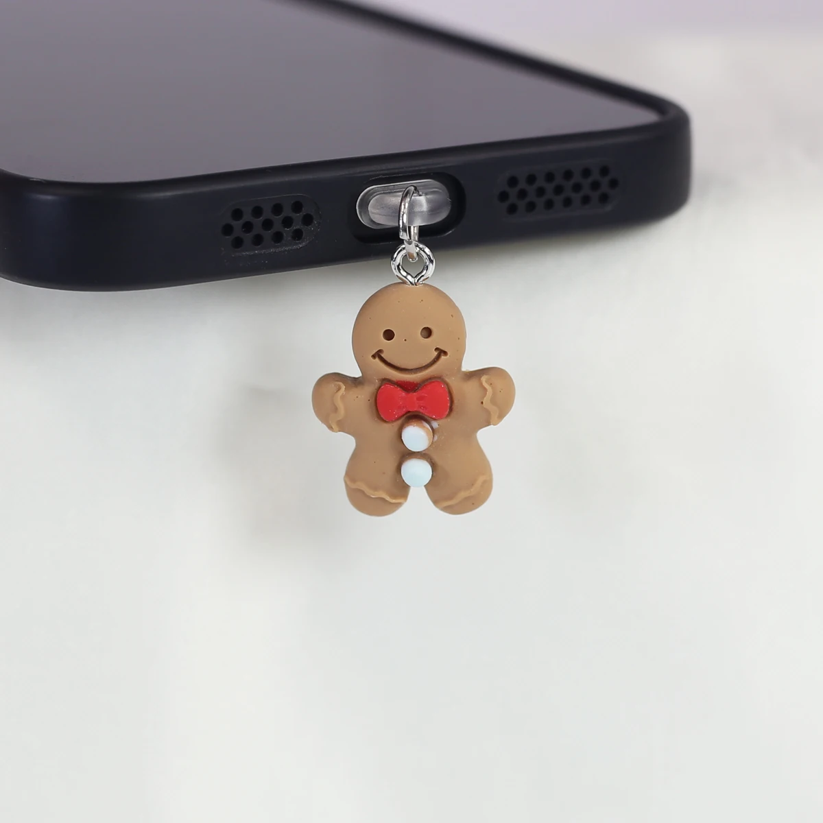 Christmas Bear Cartoon Style Resin Gingerbread Phone Dust Plug Pendant For Iphone Type-C Charging Port Accessory Dustproof